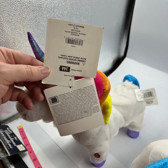 Gemmy 2 Shimmy Animated Singing Dancing Unicorn Plush Christmas READ Description - Picture 10 of 13